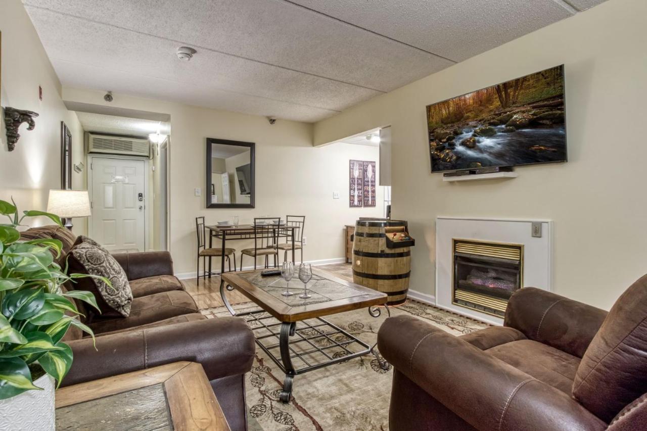 Gatlinburg Towers Condo Unit 501 - Great Location! Close To Town! Condo Kültér fotó