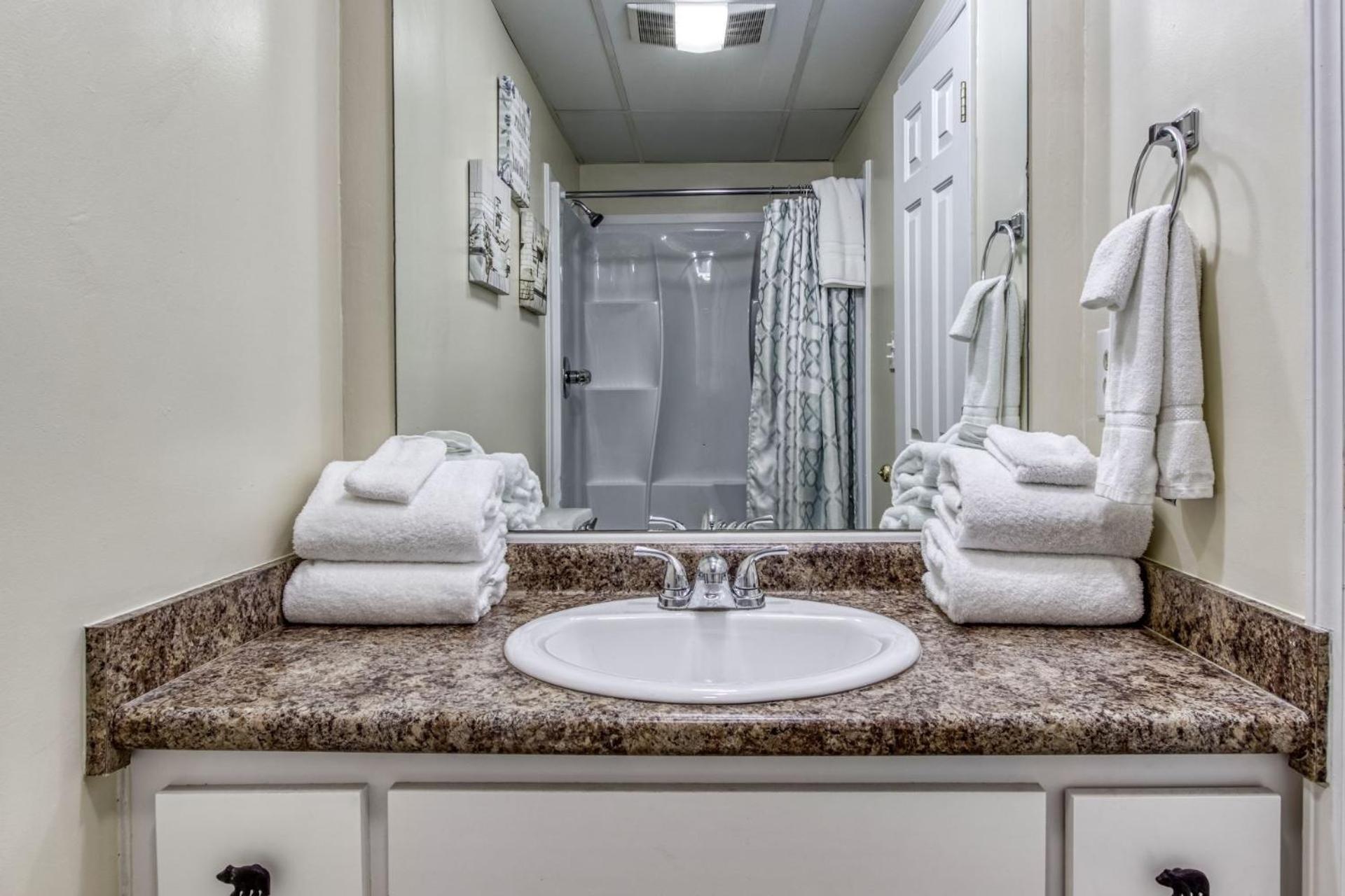 Gatlinburg Towers Condo Unit 501 - Great Location! Close To Town! Condo Kültér fotó